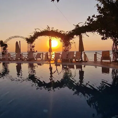 Magnifica La Golden Sands
